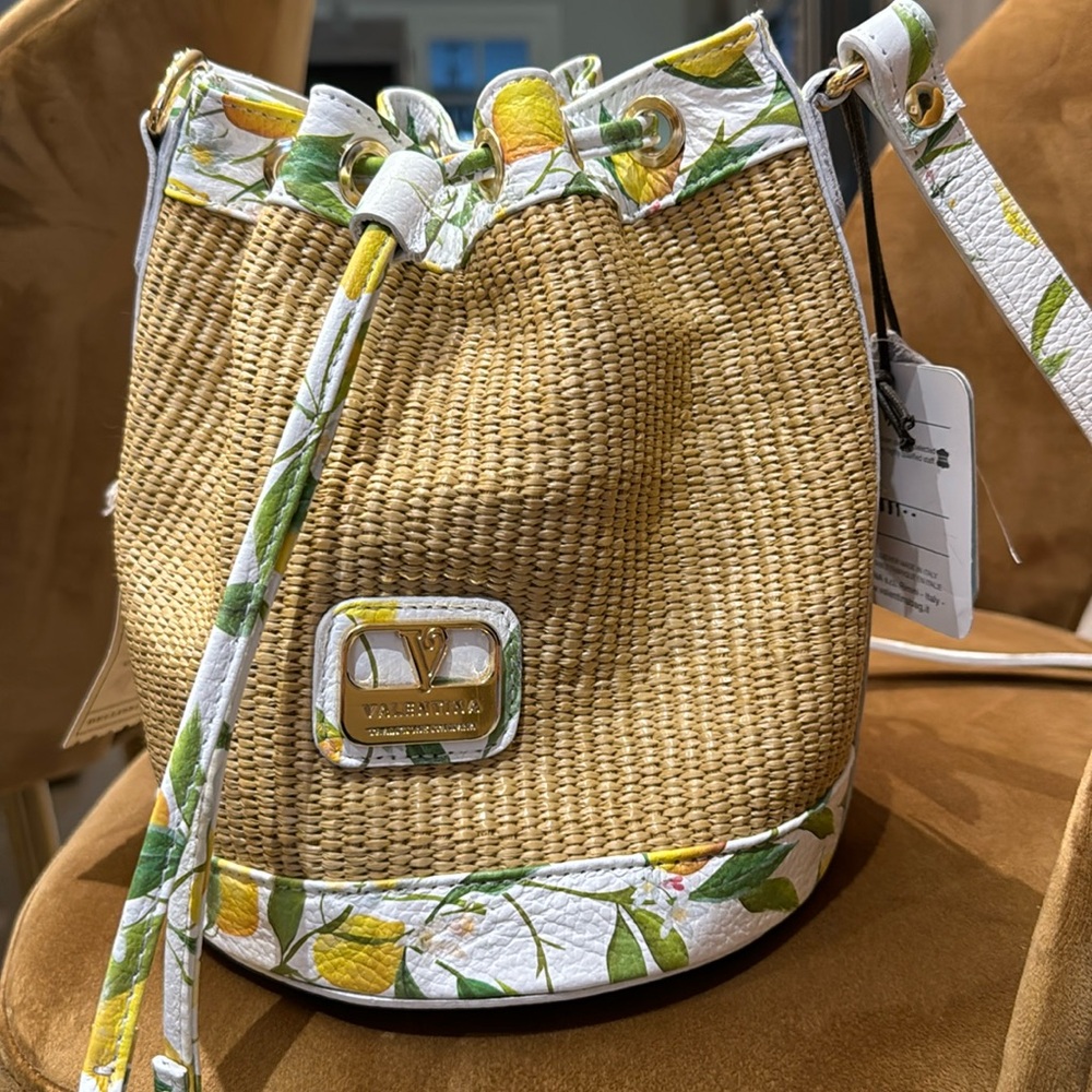 Valentina bucket bag